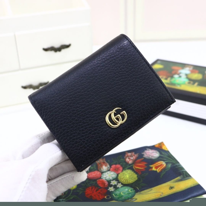 G*u*i wallets & purse